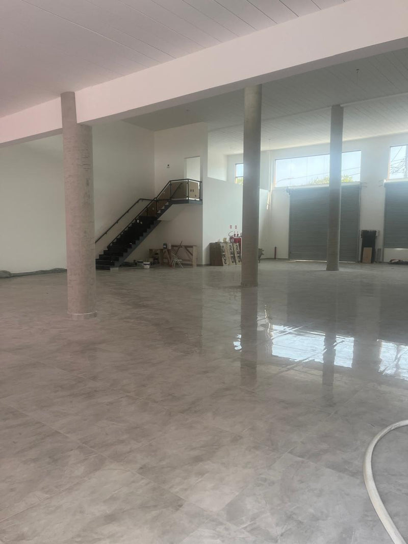 Prédio Comercial - Rua das Hortências