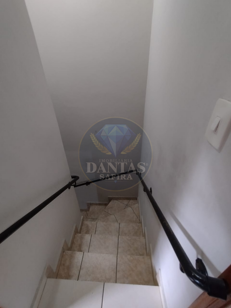 Alugamos mais um ✅.          Sobrado em São Bernardo - Assunção, 3Dorms Prox à Scania