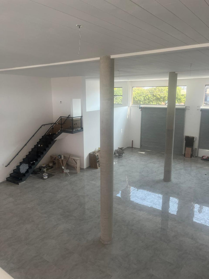 Prédio Comercial - Rua das Hortências