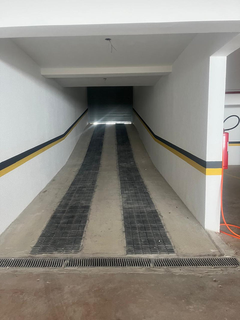 Prédio Comercial - Rua das Hortências