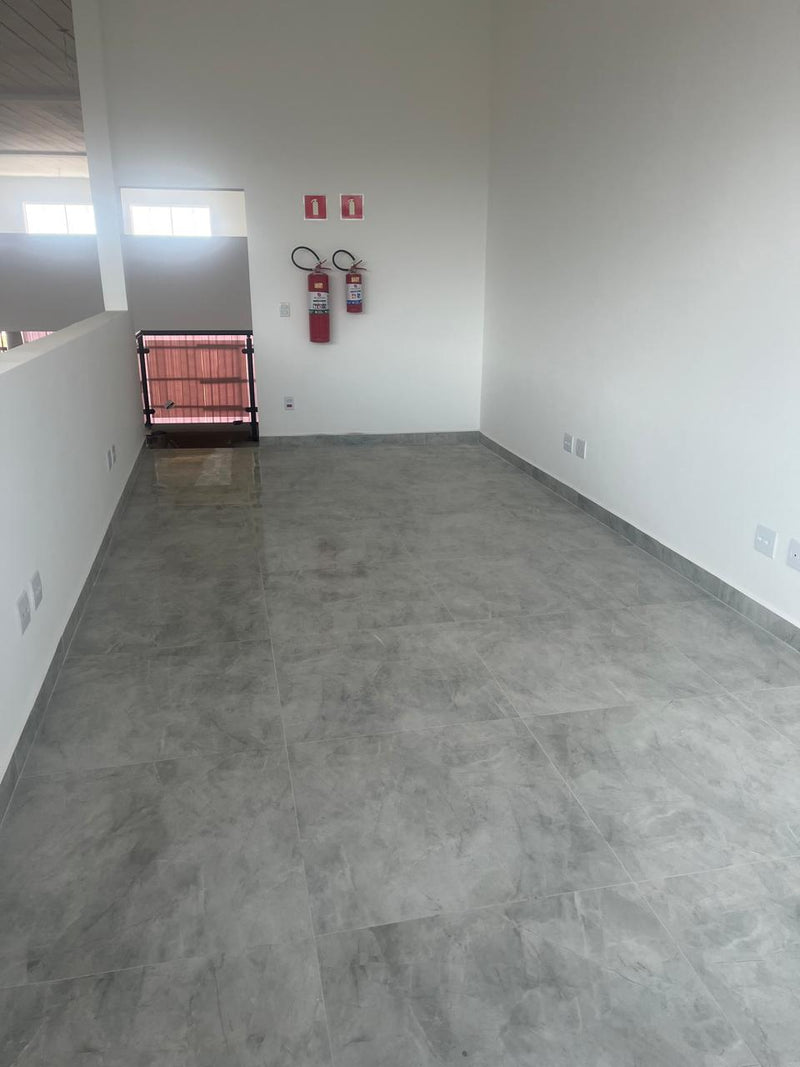 Prédio Comercial - Rua das Hortências