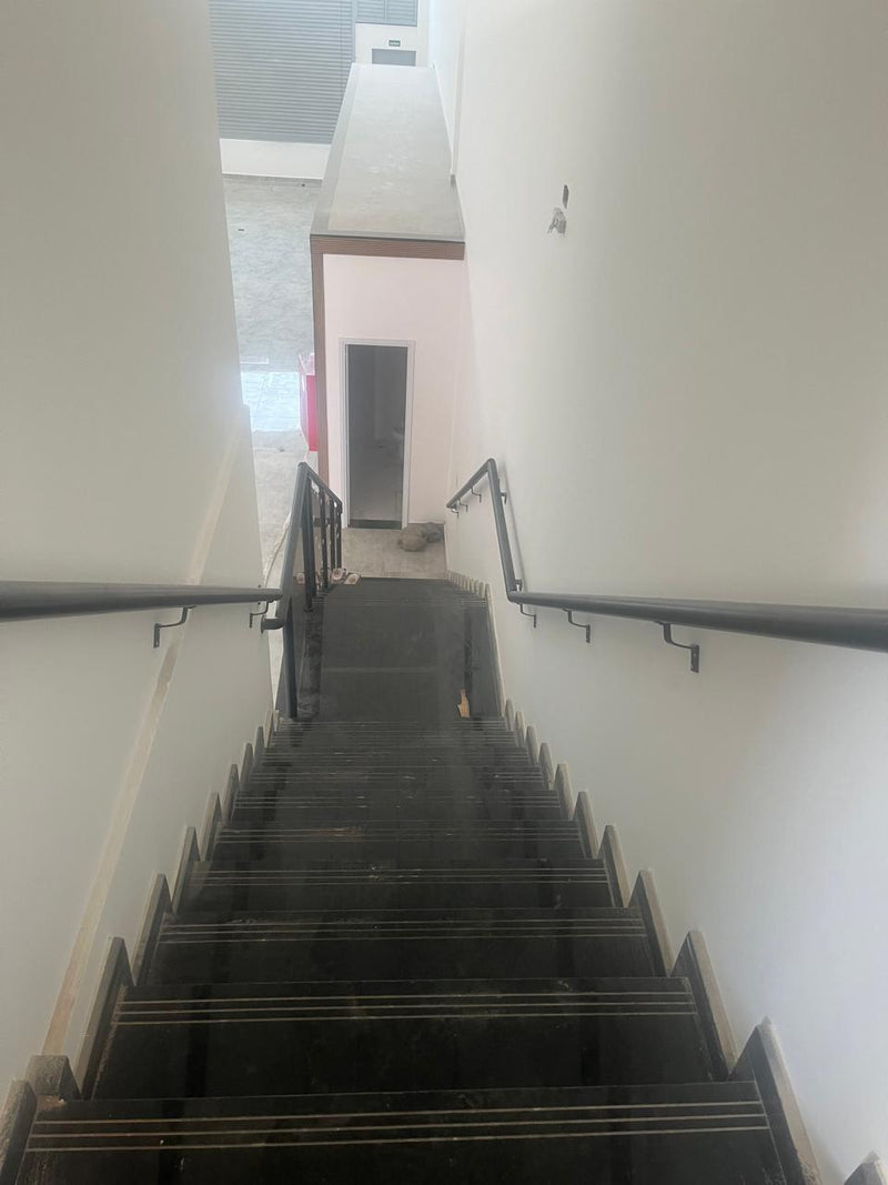 Prédio Comercial - Rua das Hortências