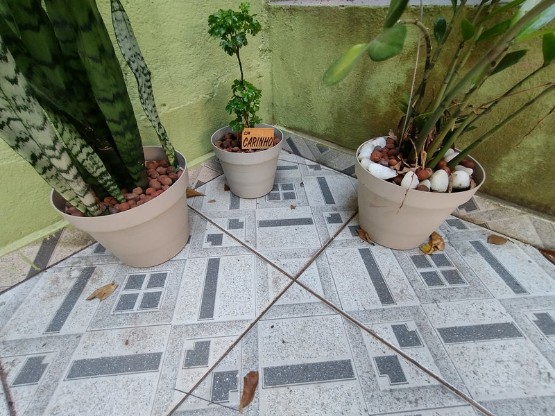 ALUGAMOS MAIS UM ✅.          Casa independente com dois cômodos, lavanderia e uma vaga no Capuava