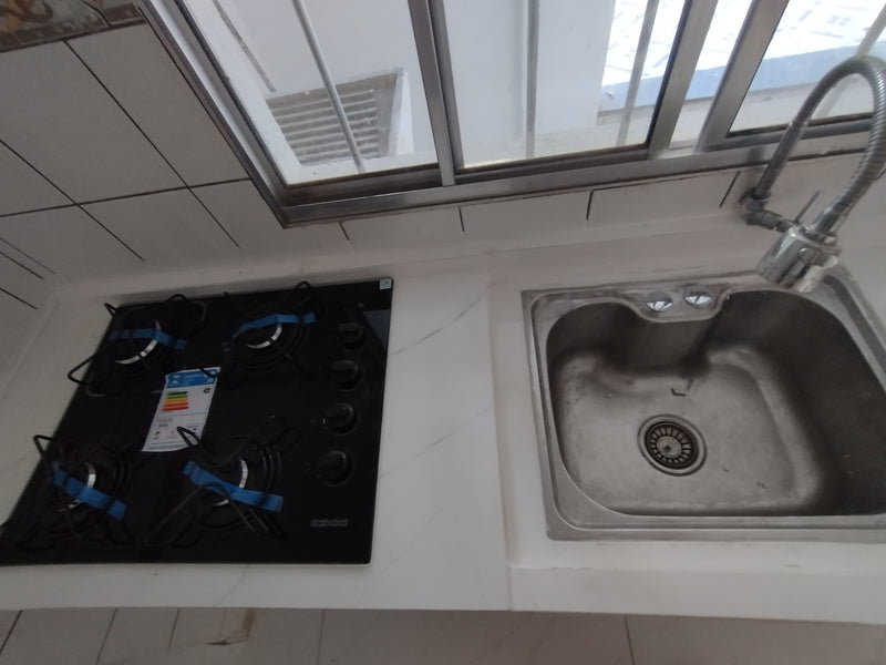 ALUGAMOS MAIS UM ✅.          Casa independente com dois cômodos, lavanderia e uma vaga no Capuava