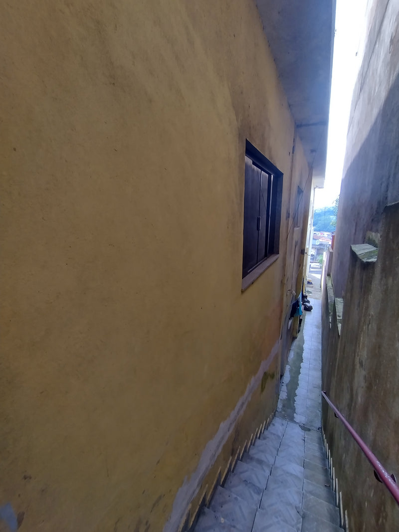 Casa com dois dormitórios na vila João Ramalho